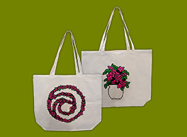 ユービーアイソフトFLOWER トートバッグ ユービーアイソフトのロゴと、花瓶に入った花束が描かれたトートバッグです。コットン100％